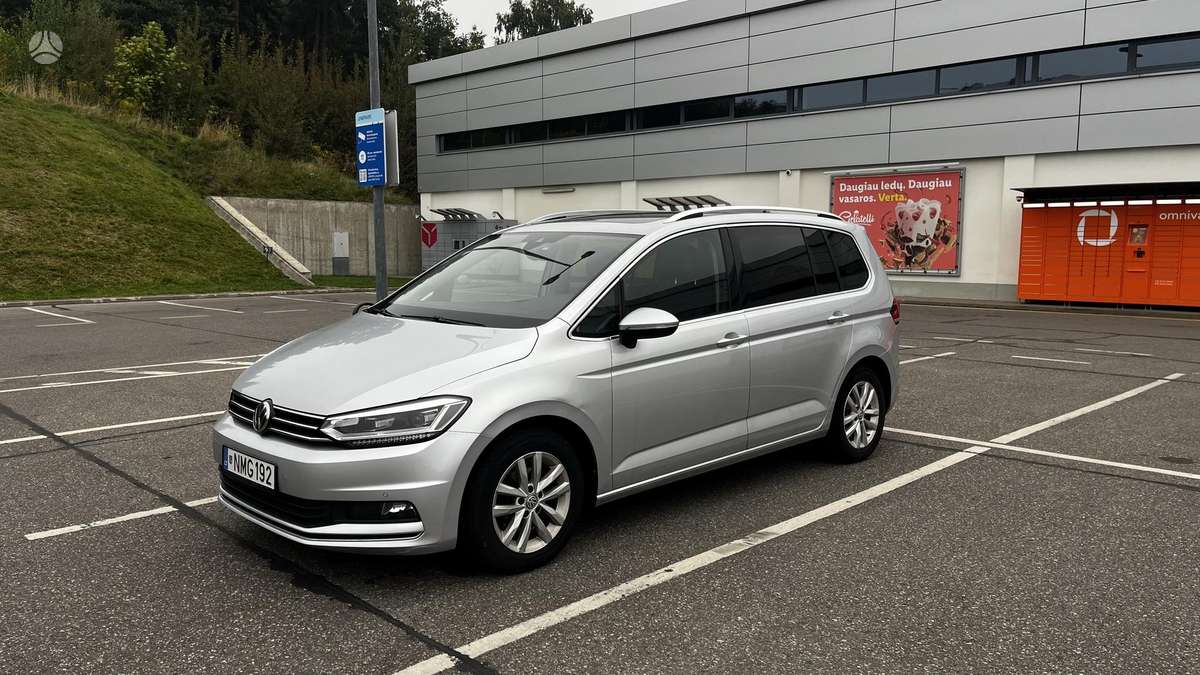 Volkswagen Touran - 4