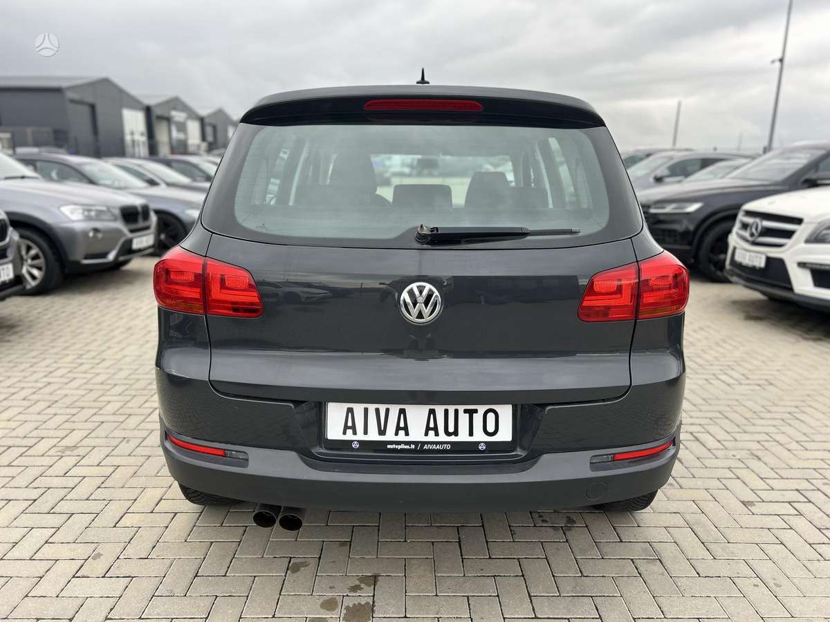 Volkswagen Tiguan - 10