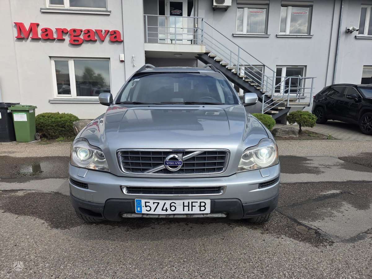 Volvo XC90 - 2