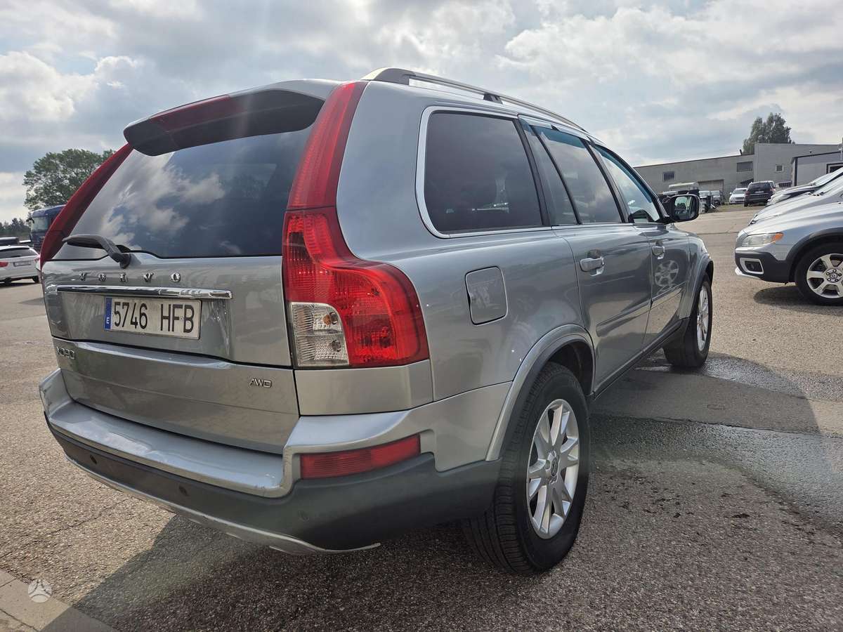 Volvo XC90 - 4