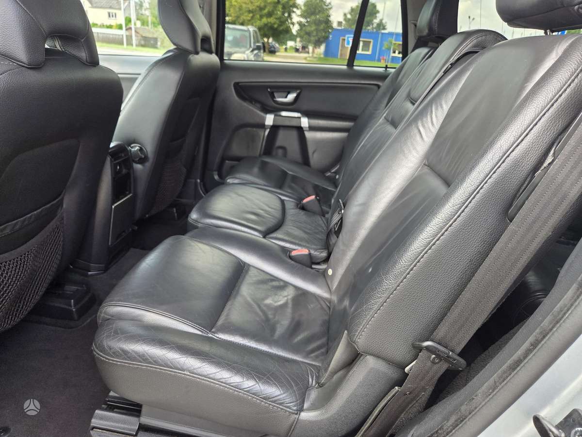 Volvo XC90 - 12