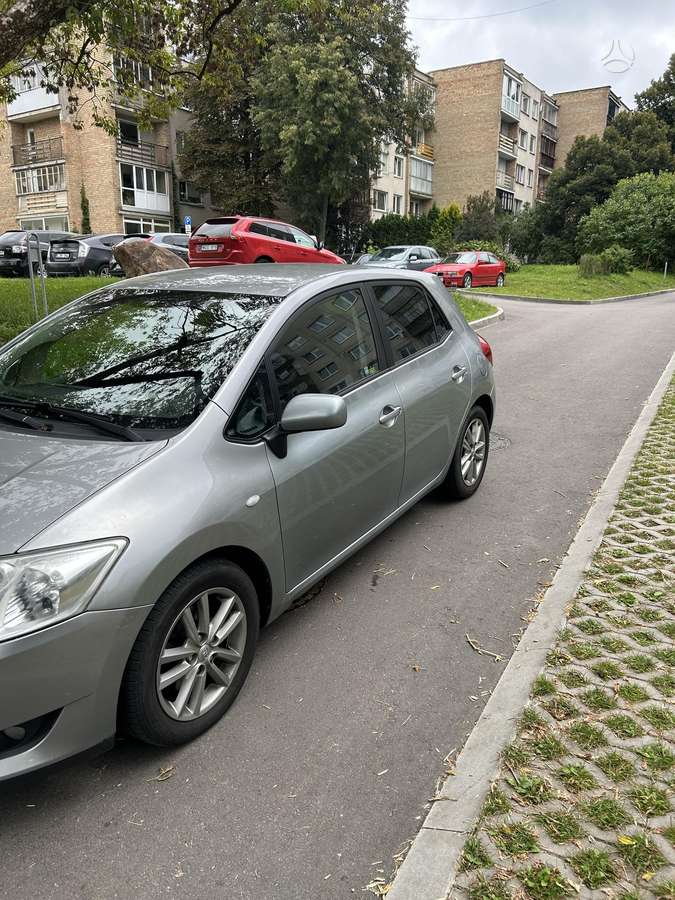 Toyota Auris, 2.0 l., hatchback