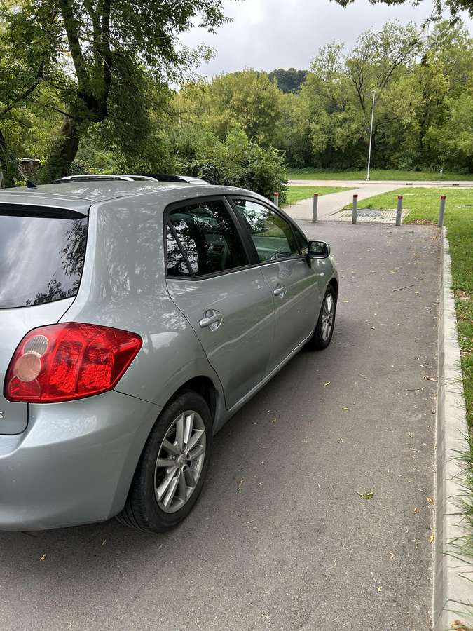 Toyota Auris, 2.0 l., hatchback