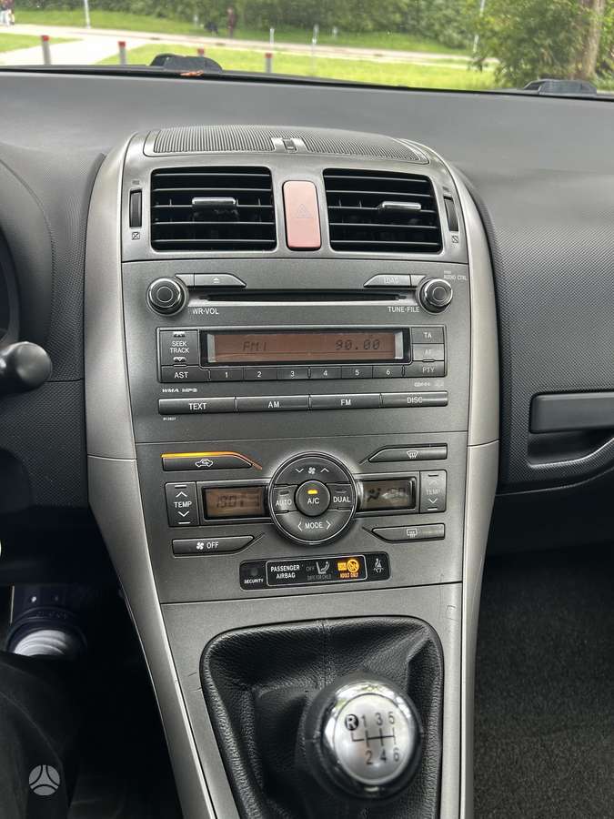 Toyota Auris, 2.0 l., hatchback