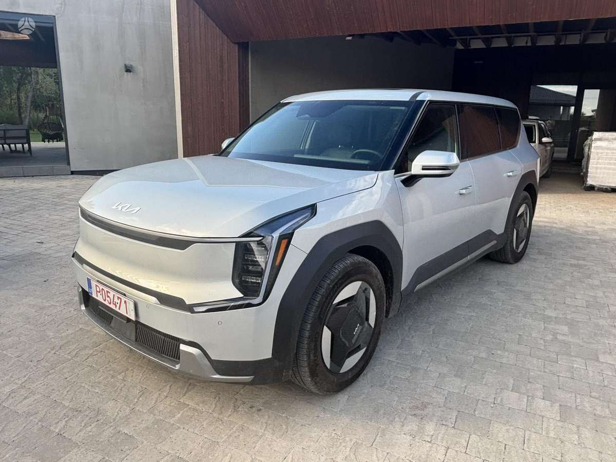 Kia EV9, 76 kWh, off-road / crossover