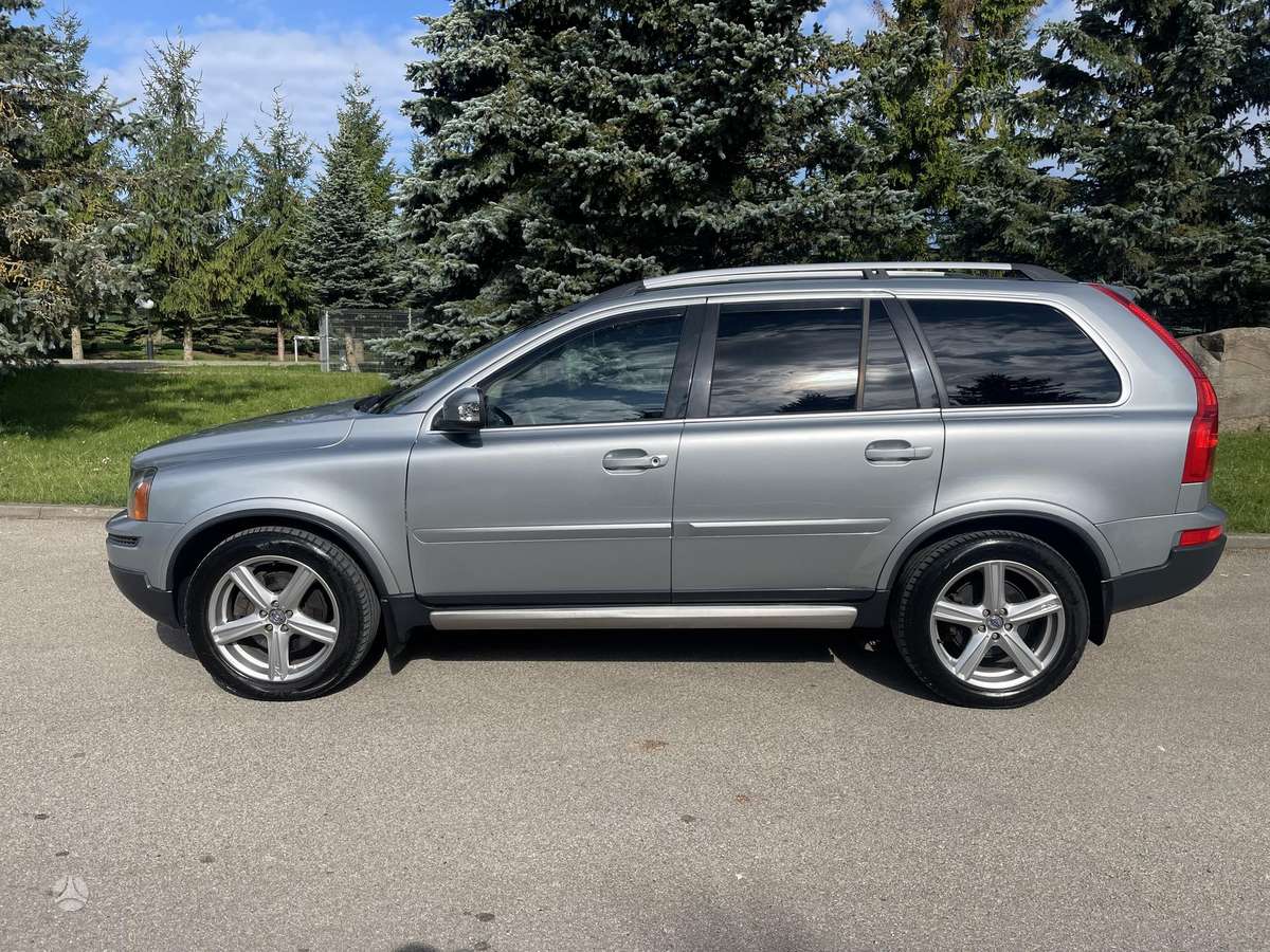 Volvo XC90 - 2