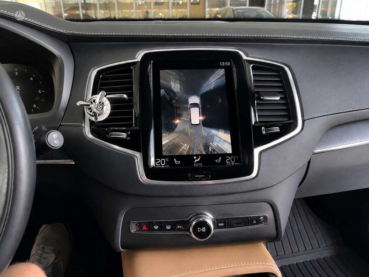 Volvo XC90 - 6