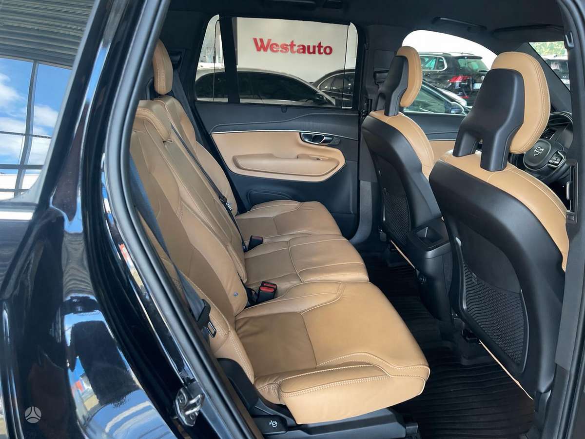 Volvo XC90 - 9