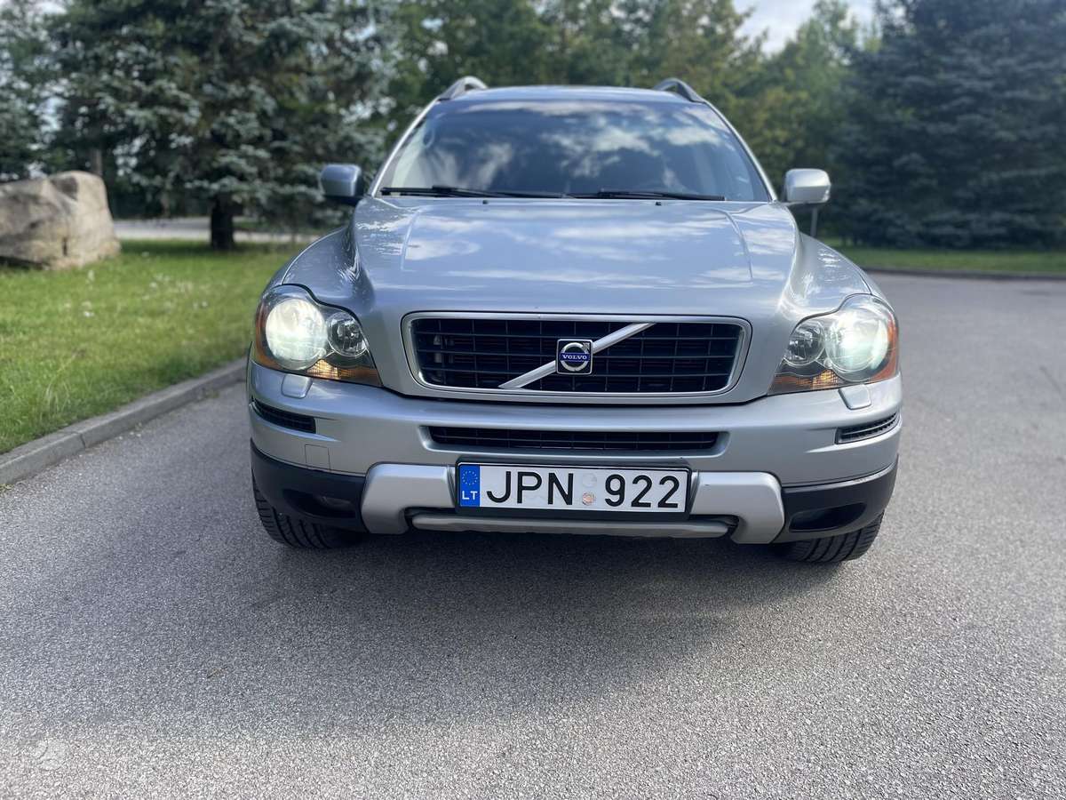 Volvo XC90 - 8