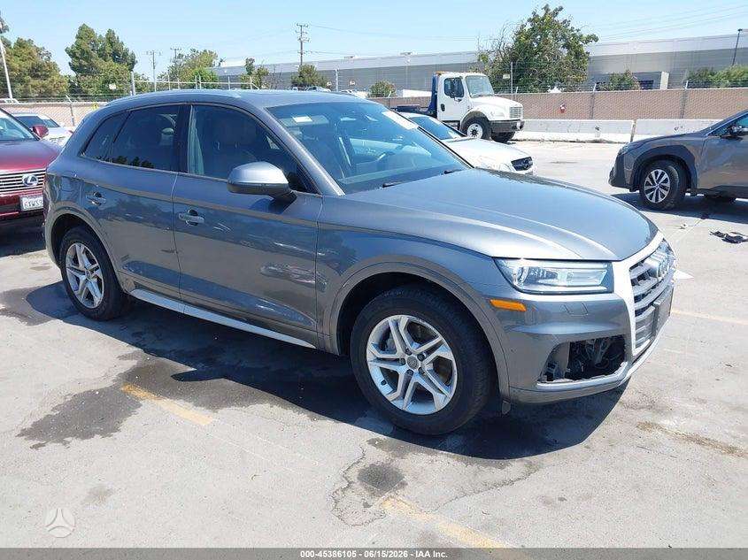Audi Q5, off-road / crossover