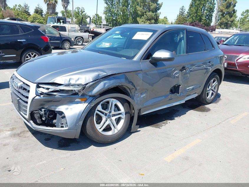 Audi Q5, off-road / crossover