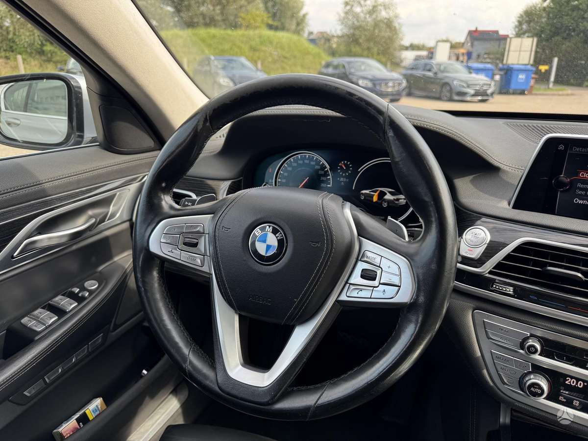 BMW 740, 3.0 l., Седан