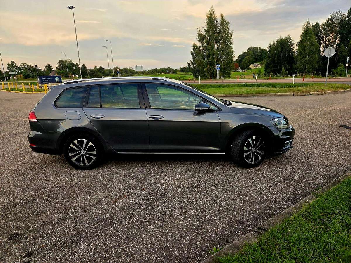 Volkswagen Golf - 3