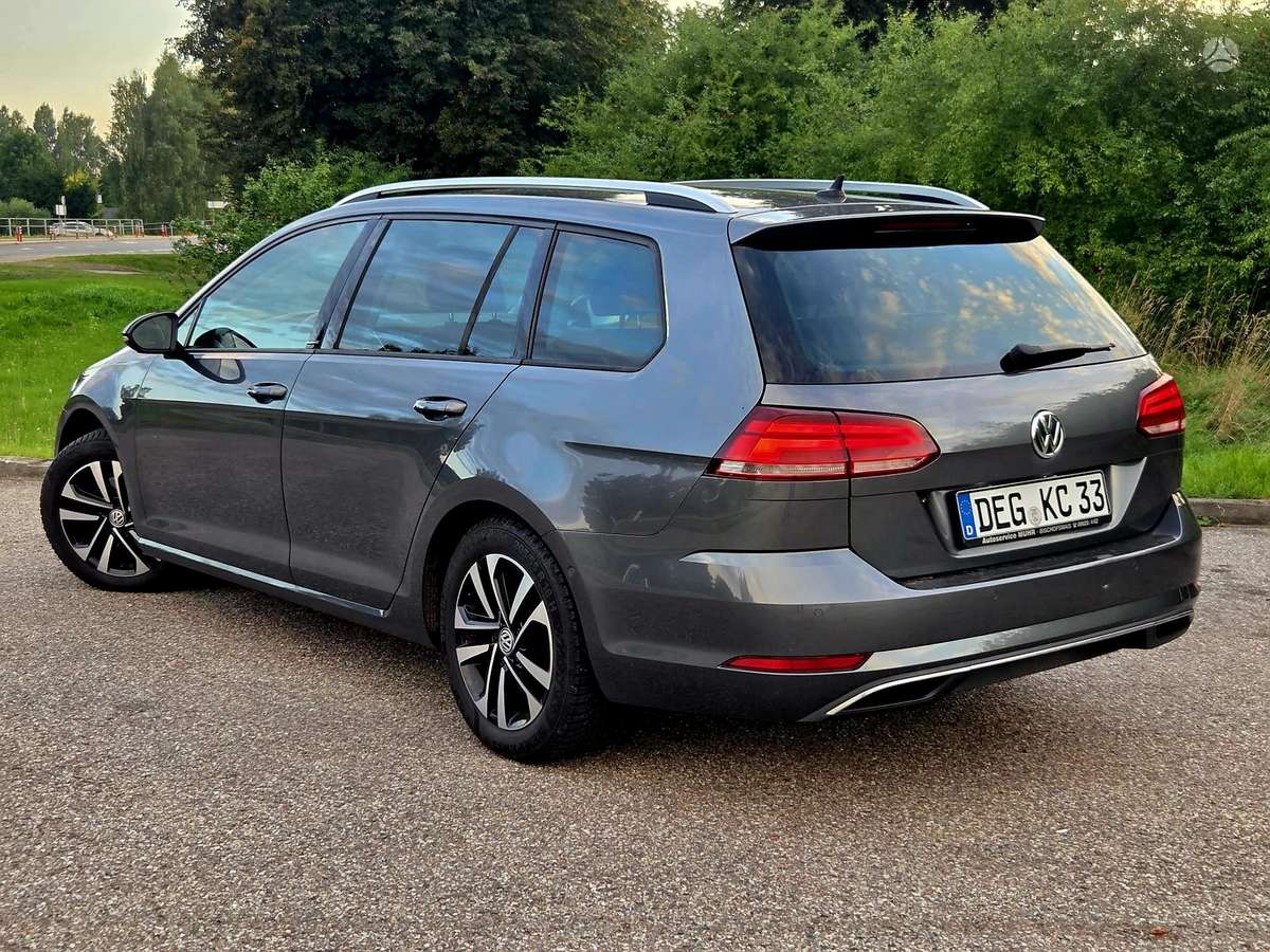 Volkswagen Golf - 9