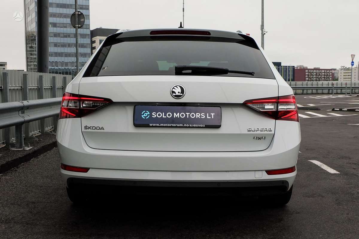 Skoda Superb, 2.0 l., universalas