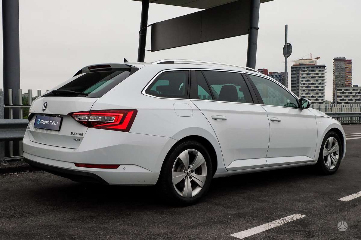 Skoda Superb, 2.0 l., universalas