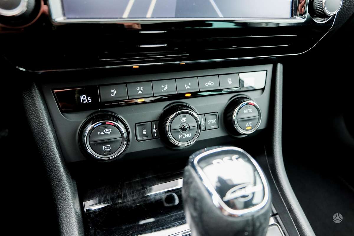 Skoda Superb, 2.0 l., universalas