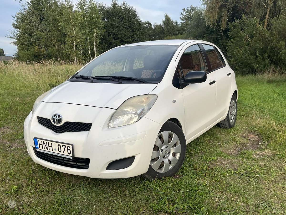 Toyota Yaris - 2