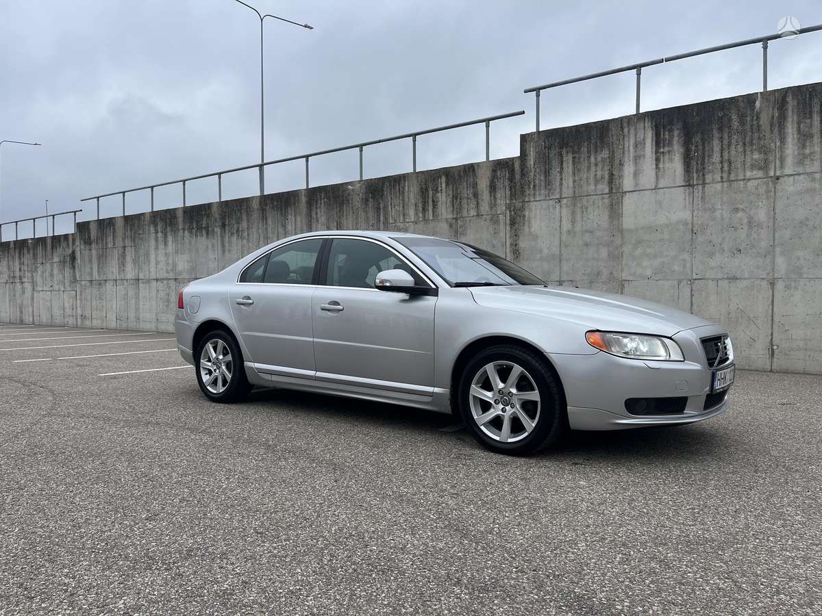 Volvo S80, 2.4 l., Седан