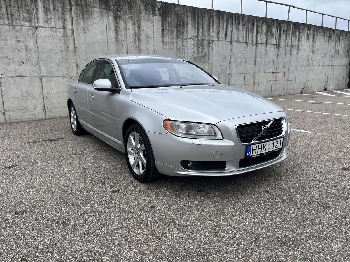 Volvo S80, 2.4 l., Седан