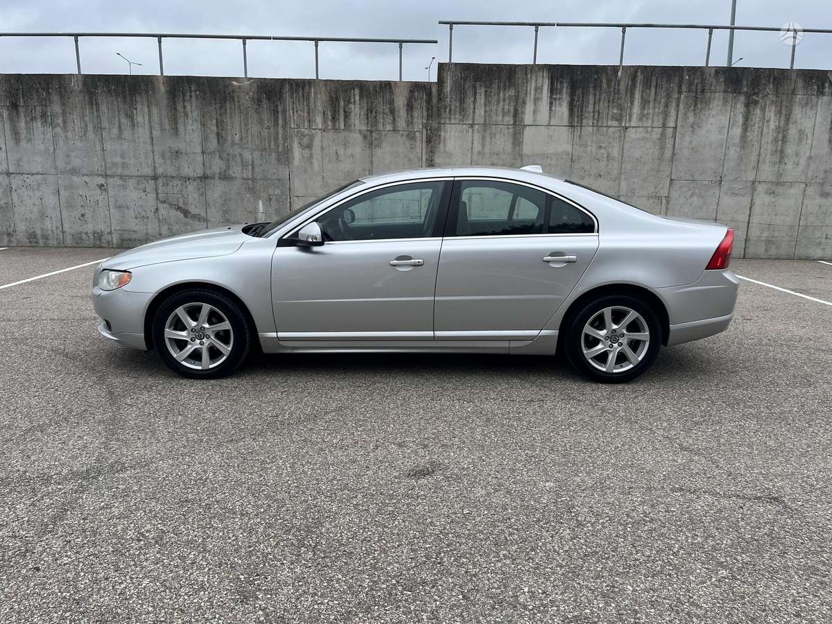 Volvo S80, 2.4 l., Седан