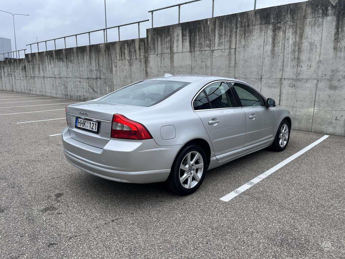 Volvo S80 - 9
