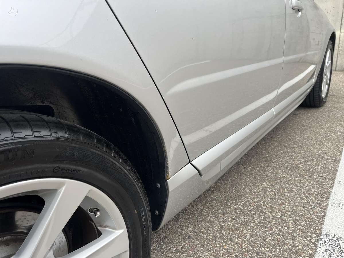 Volvo S80, 2.4 l., Седан