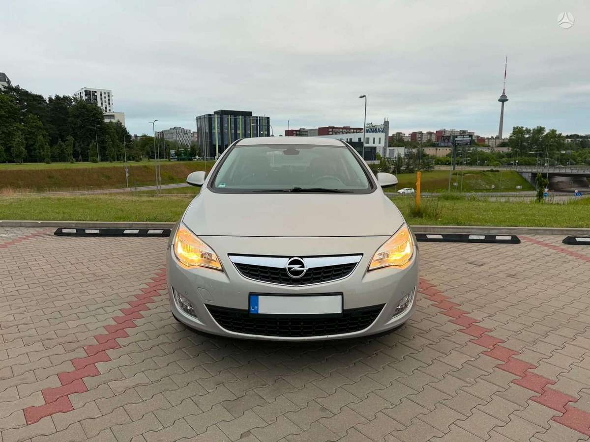 Opel Astra, 1.6 l., hatchback