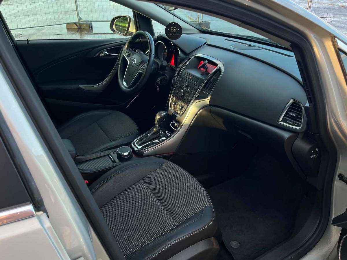 Opel Astra, 1.6 l., hatchback