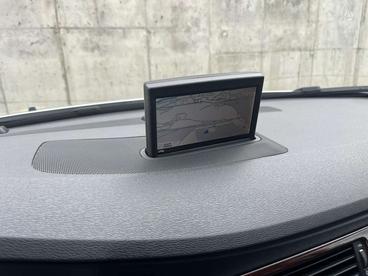 Volvo S80, 2.4 l., Седан
