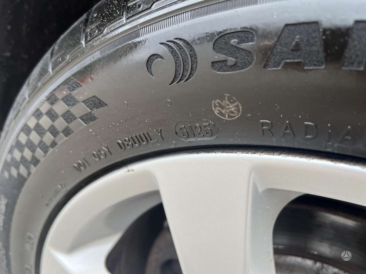 Volvo S80, 2.4 l., Седан