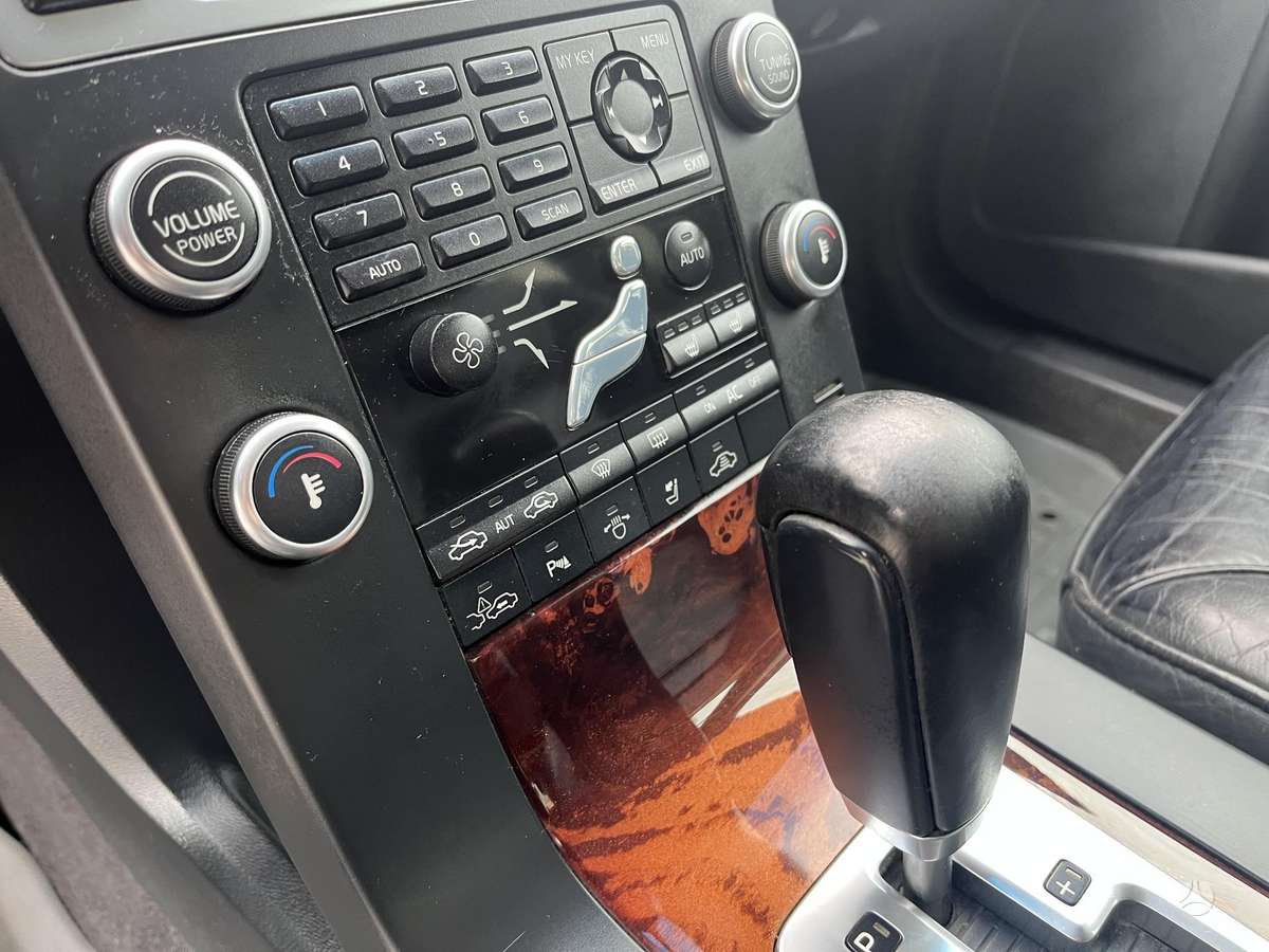 Volvo S80, 2.4 l., Седан