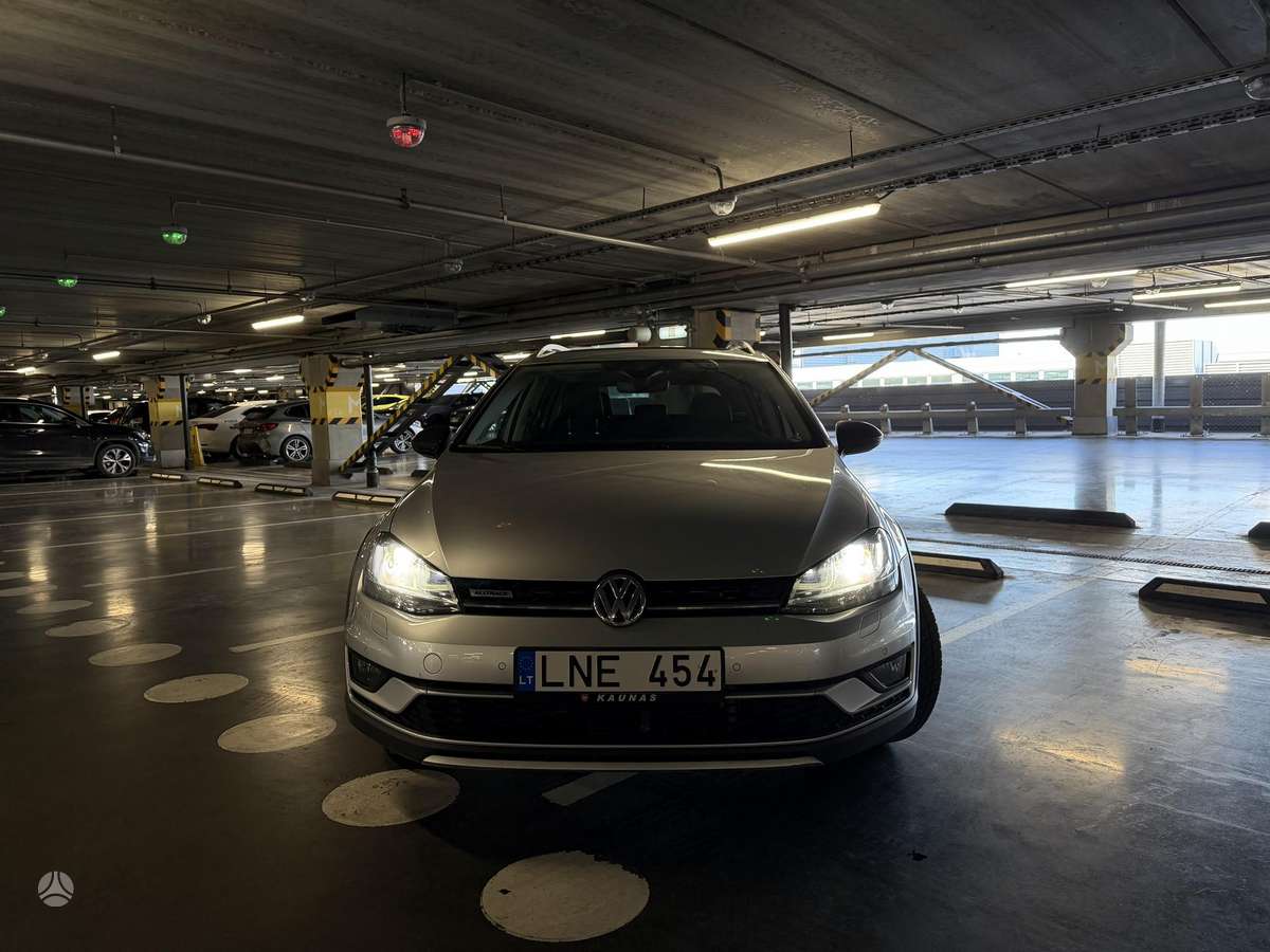 Volkswagen Golf Alltrack - 2