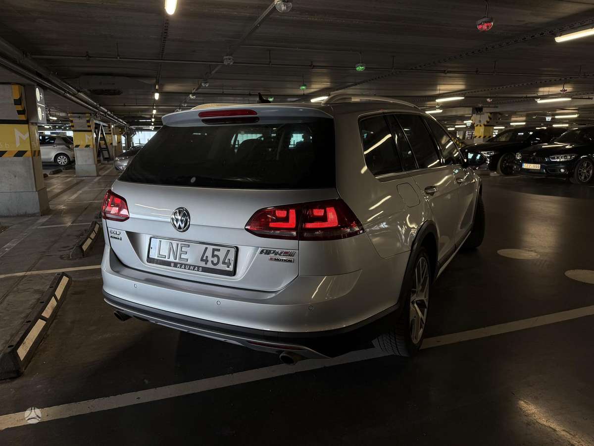 Volkswagen Golf Alltrack - 4