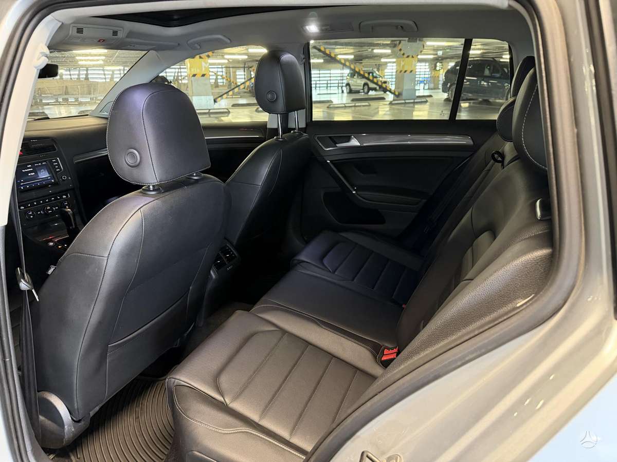 Volkswagen Golf Alltrack - 8