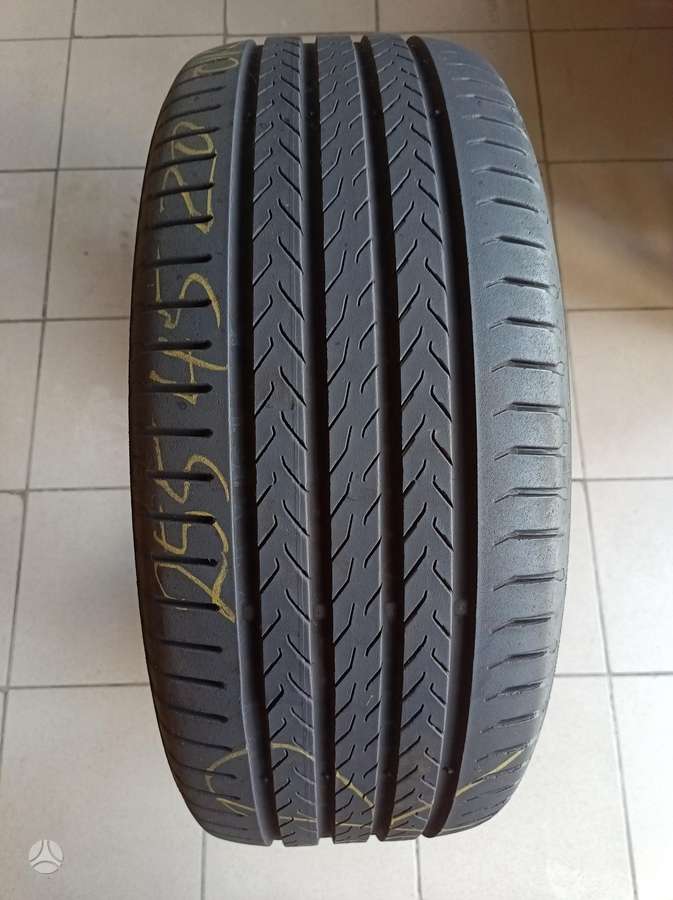 Continental, summer 255/45 R20