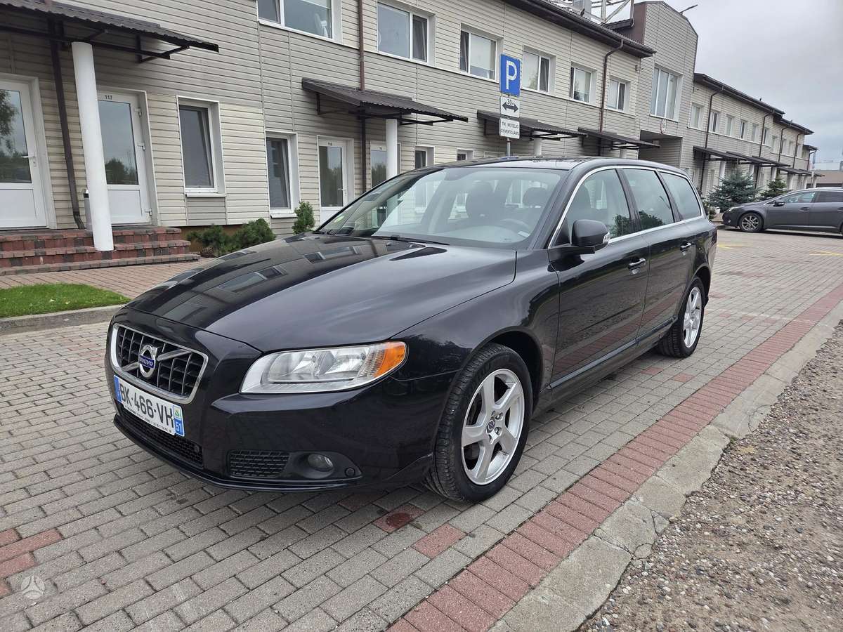 Volvo V70, 2.0 l., Универсал