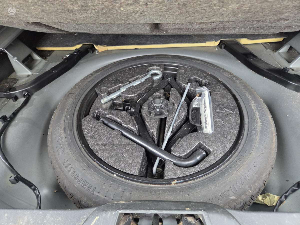 Volvo V70, 2.0 l., universalas