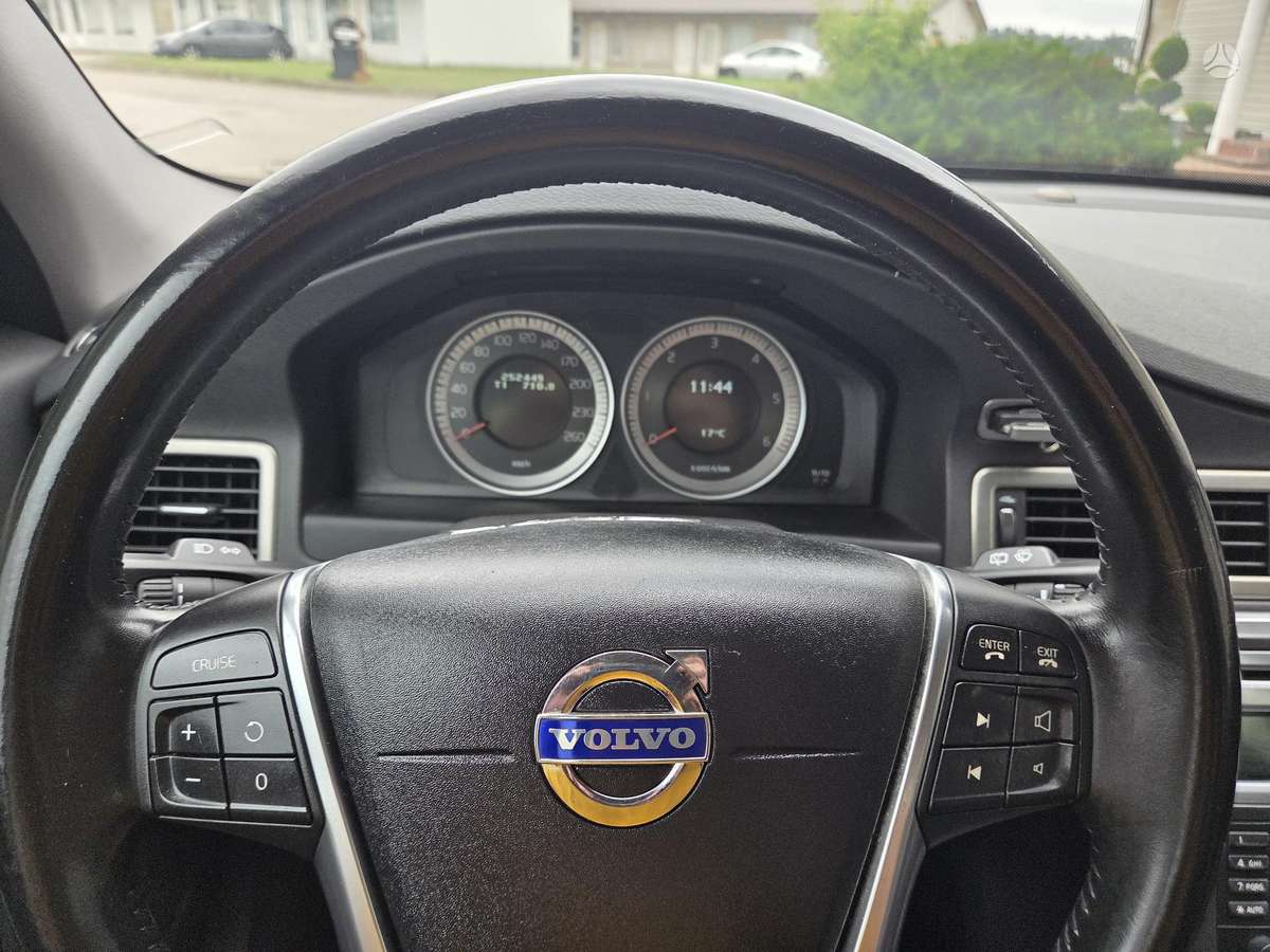 Volvo V70, 2.0 l., wagon