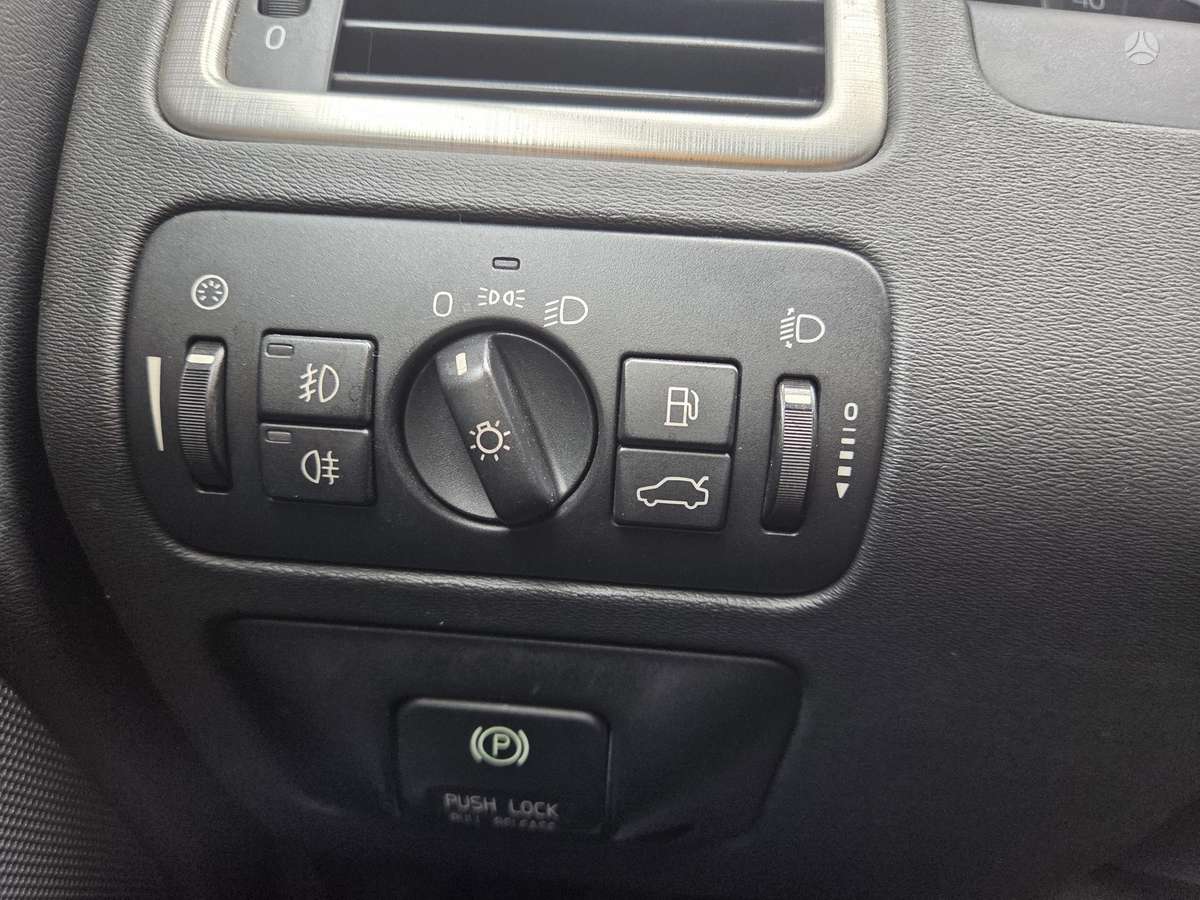 Volvo V70, 2.0 l., universalas