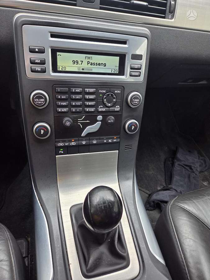 Volvo V70, 2.0 l., universalas