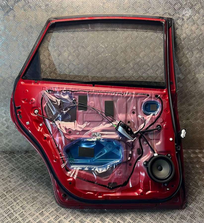 Toyota Prius+ kėbulo dalys