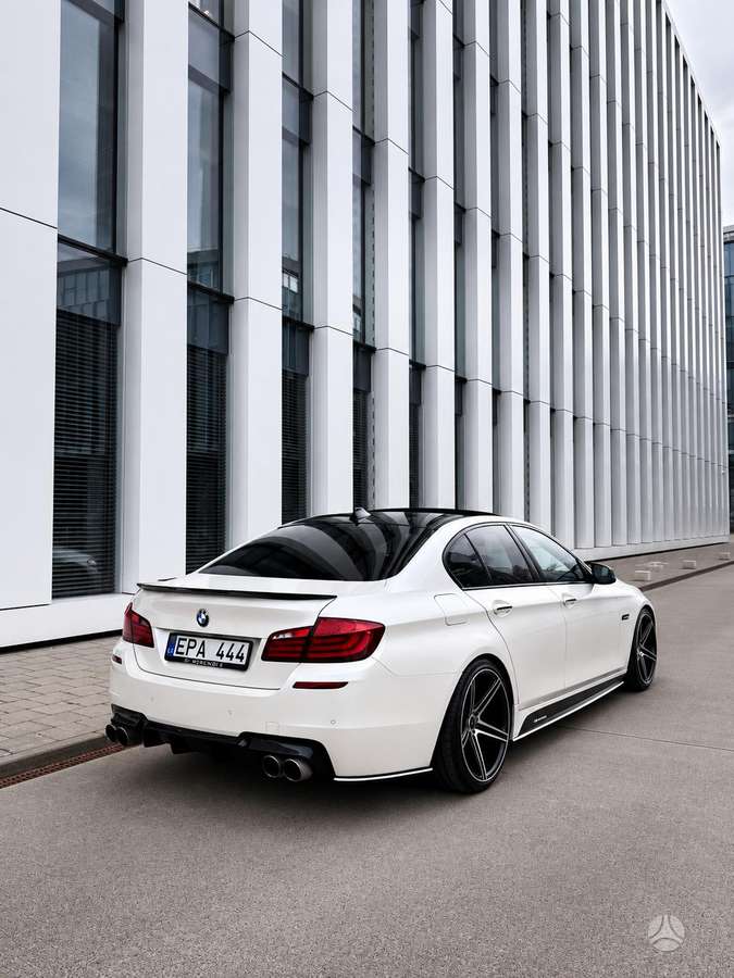 BMW 525, 3.0 l., Седан