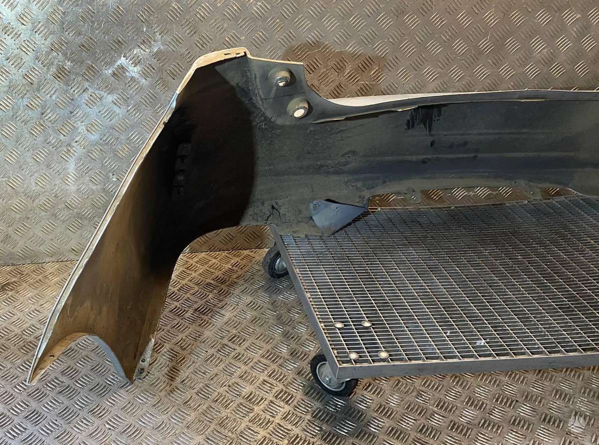 Toyota Prius+ body parts