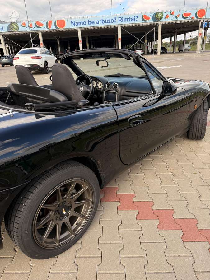 Mazda MX-5, 1.6 l., Кабриолет