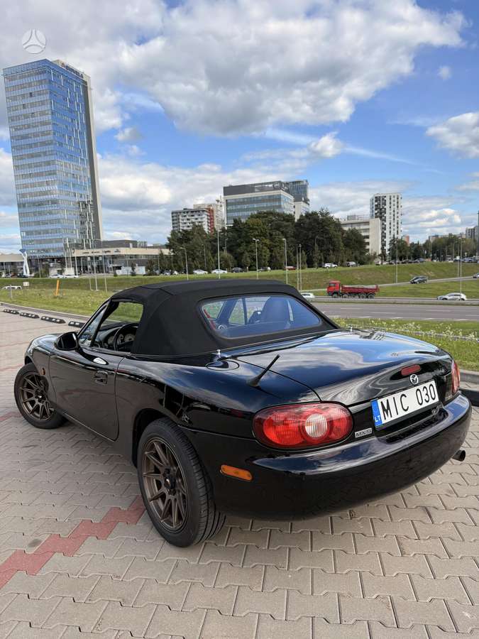 Mazda MX-5, 1.6 l., Кабриолет
