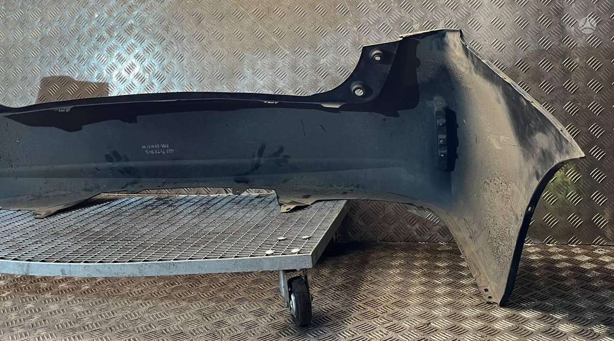 Toyota Prius+ body parts