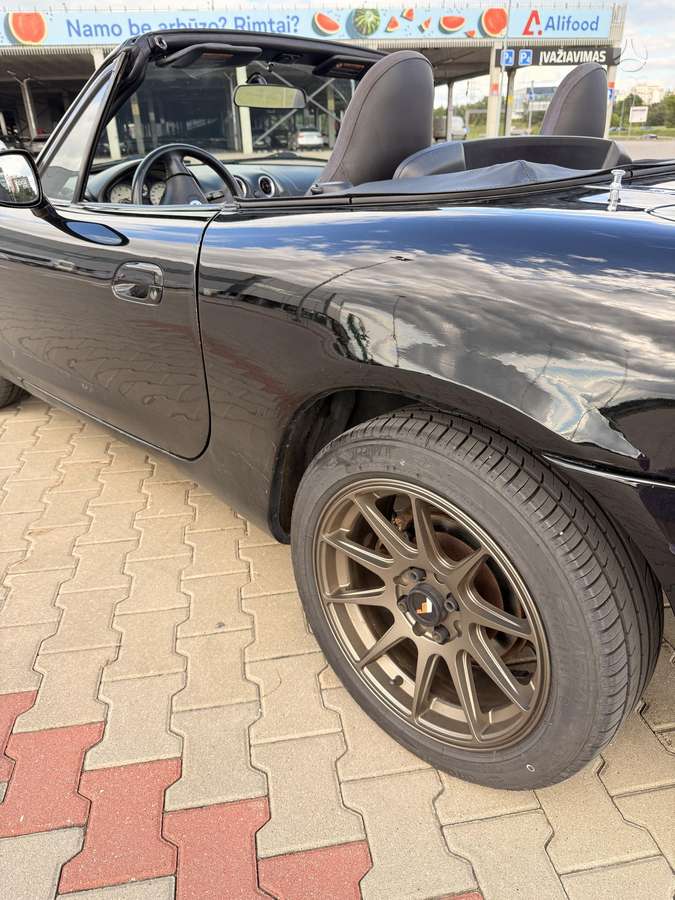 Mazda MX-5, 1.6 l., Кабриолет