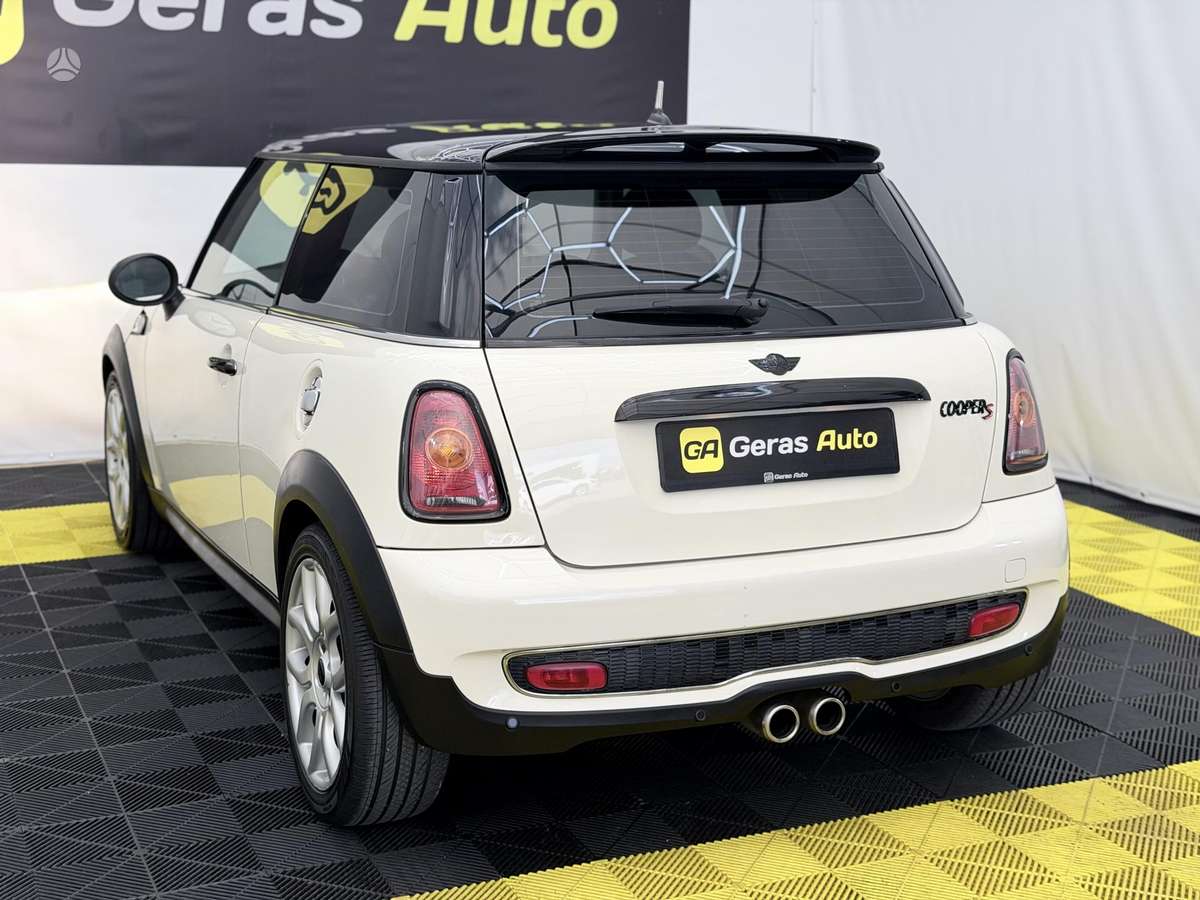 Mini Cooper S, 1.6 l., hatchback