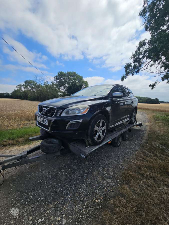 Volvo XC60 body parts